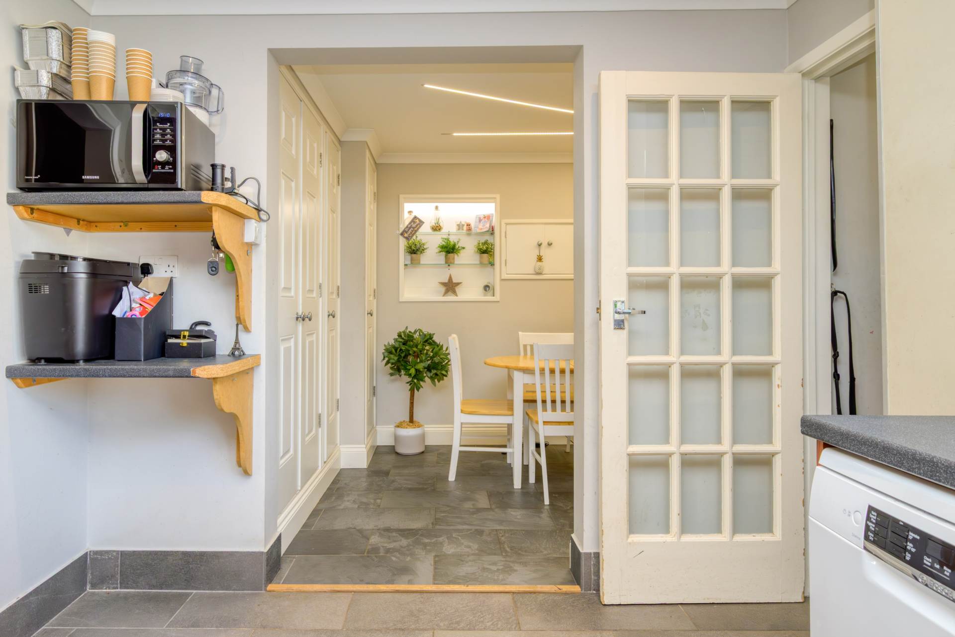 Stirling Close, Caversham, Image 7