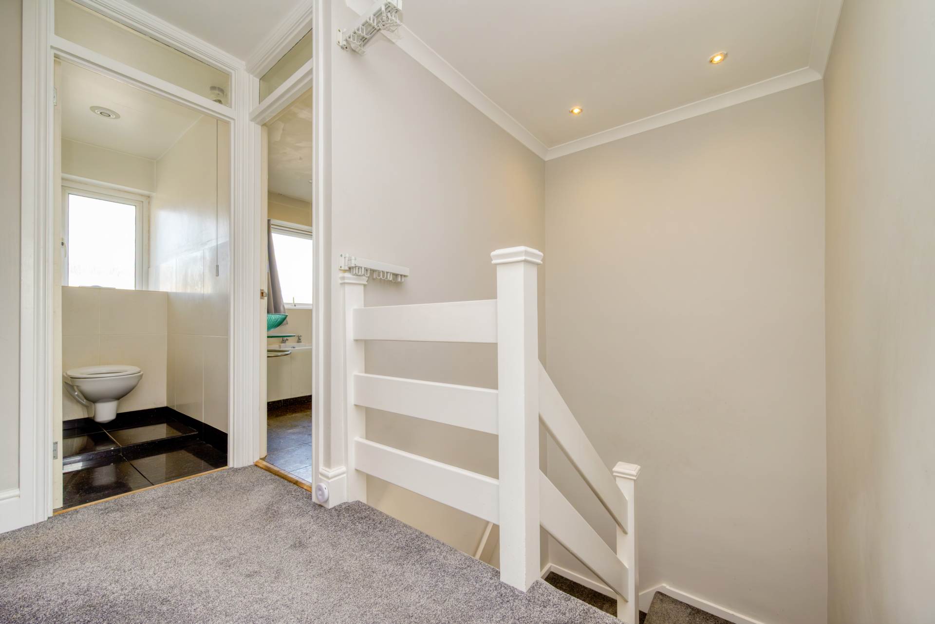 Stirling Close, Caversham, Image 9