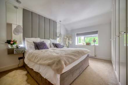 Chazey Close, Reading, Image 22