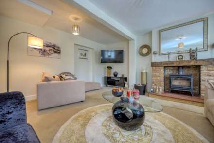 Chazey Close, Reading, Image 7