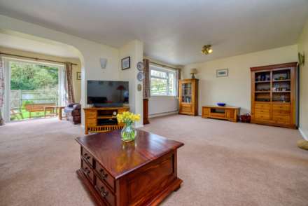 Burleigh Mews, Caversham Park, Image 3