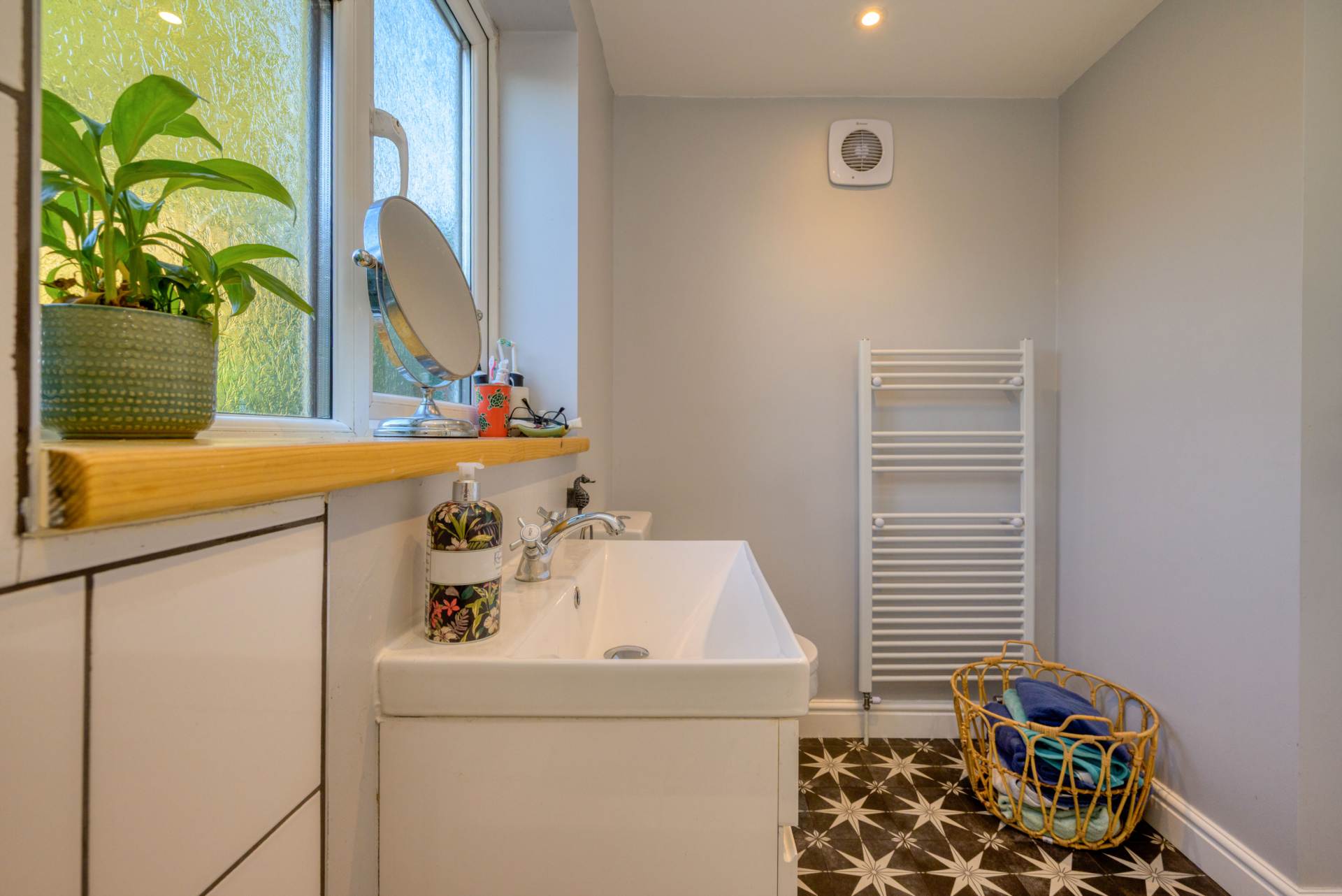Gosbrook Road, Caversham, Image 9