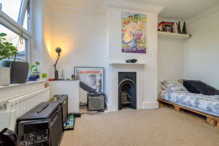 Gosbrook Road, Caversham, Image 12