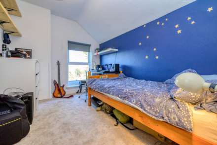 Gosbrook Road, Caversham, Image 14