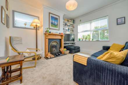 Gosbrook Road, Caversham, Image 3