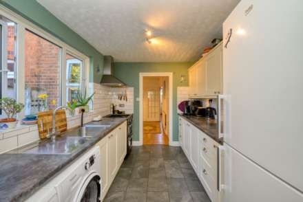 Gosbrook Road, Caversham, Image 7