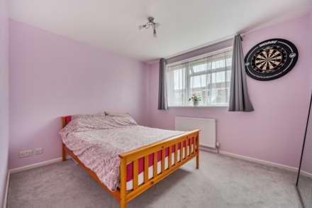 Galsworthy Drive, Caversham Park, Image 13