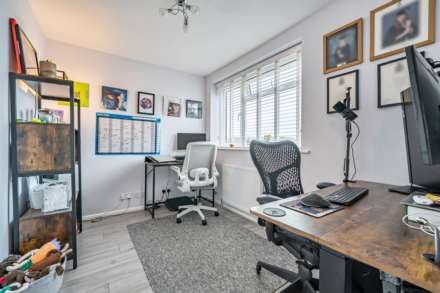 Galsworthy Drive, Caversham Park, Image 14