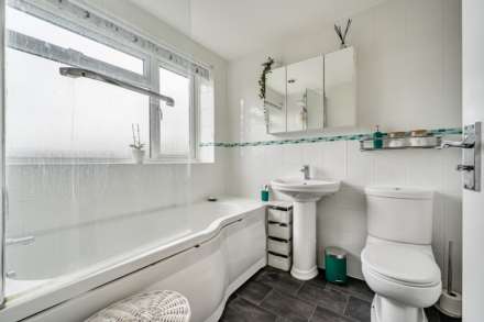 Galsworthy Drive, Caversham Park, Image 15