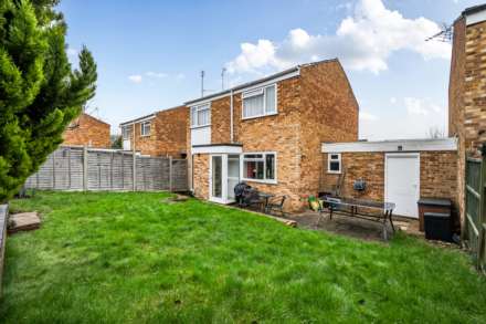 Galsworthy Drive, Caversham Park, Image 17