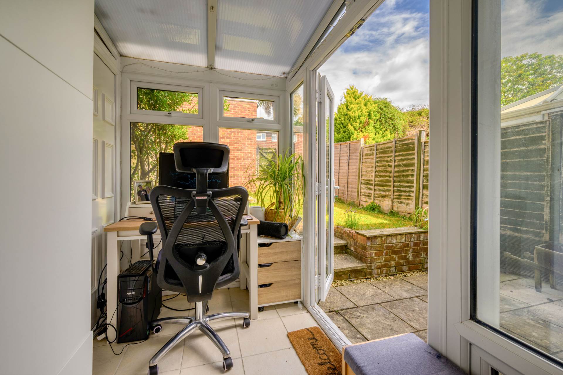 Donegal Close, Reading, Image 8