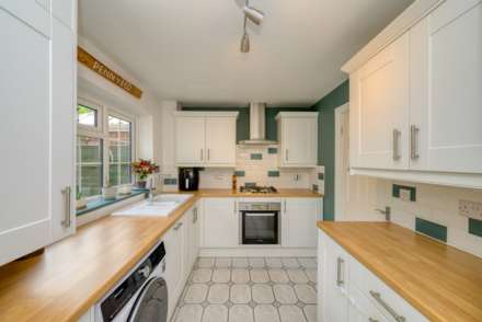 Donegal Close, Reading, Image 3