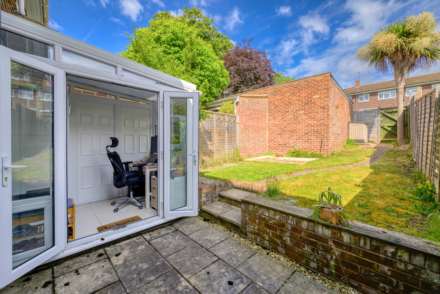 Donegal Close, Reading, Image 9