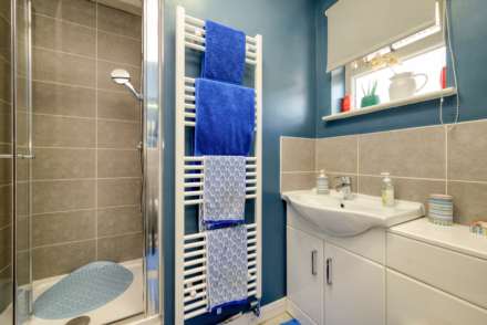 Lymington Gate, Caversham Heights, Image 10