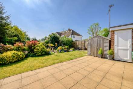 Lymington Gate, Caversham Heights, Image 13