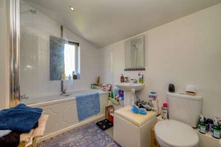 Queen St, Caversham, Image 10