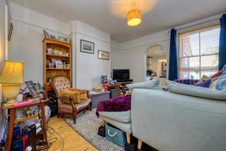 Queen St, Caversham, Image 3
