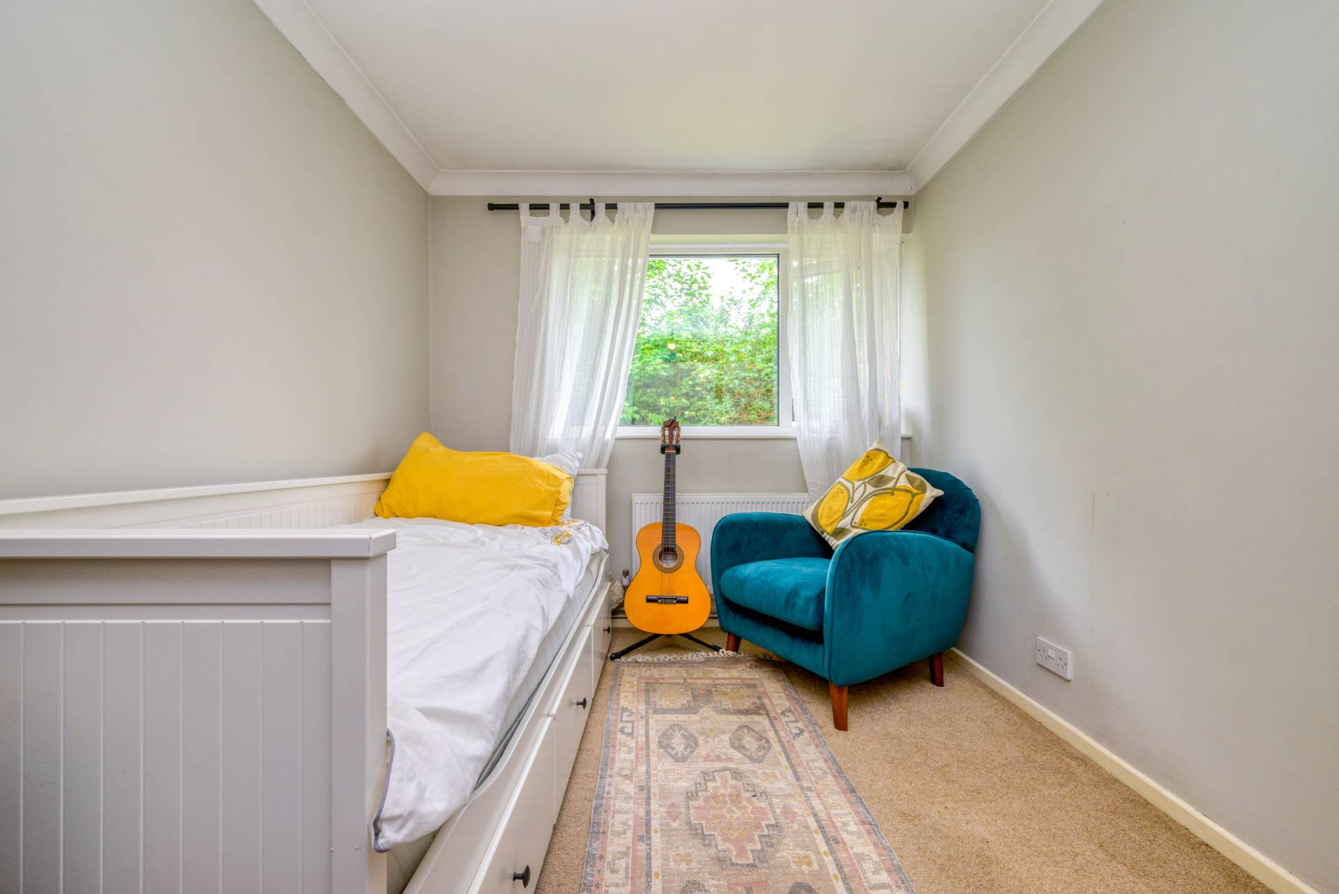 Luscombe Close, Caversham, Image 9