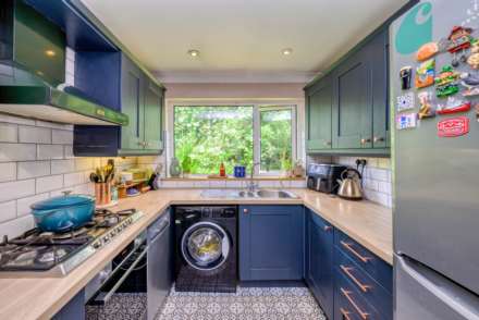 Luscombe Close, Caversham, Image 7
