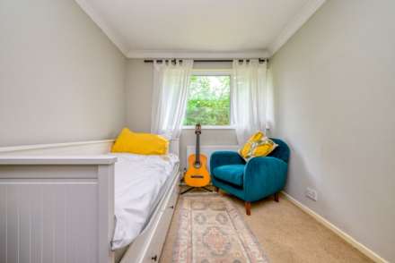 Luscombe Close, Caversham, Image 9