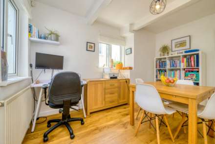 Pembroke Place, Caversham, Image 9