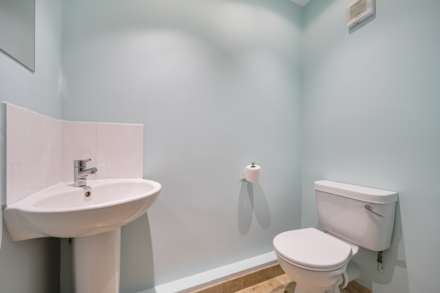 Grosvenor Road, Caversham, Image 11