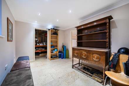 Grosvenor Road, Caversham, Image 12