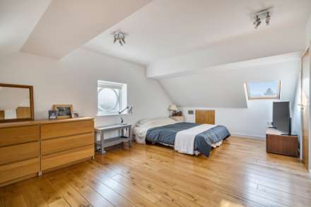 Grosvenor Road, Caversham, Image 13