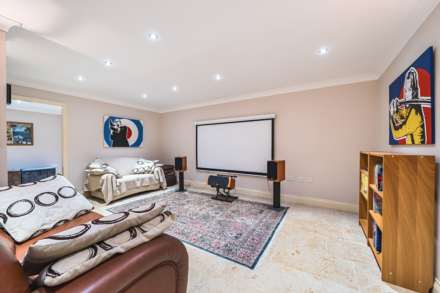 Grosvenor Road, Caversham, Image 4