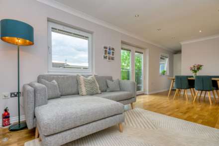 Amersham Road, Caversham, Image 3