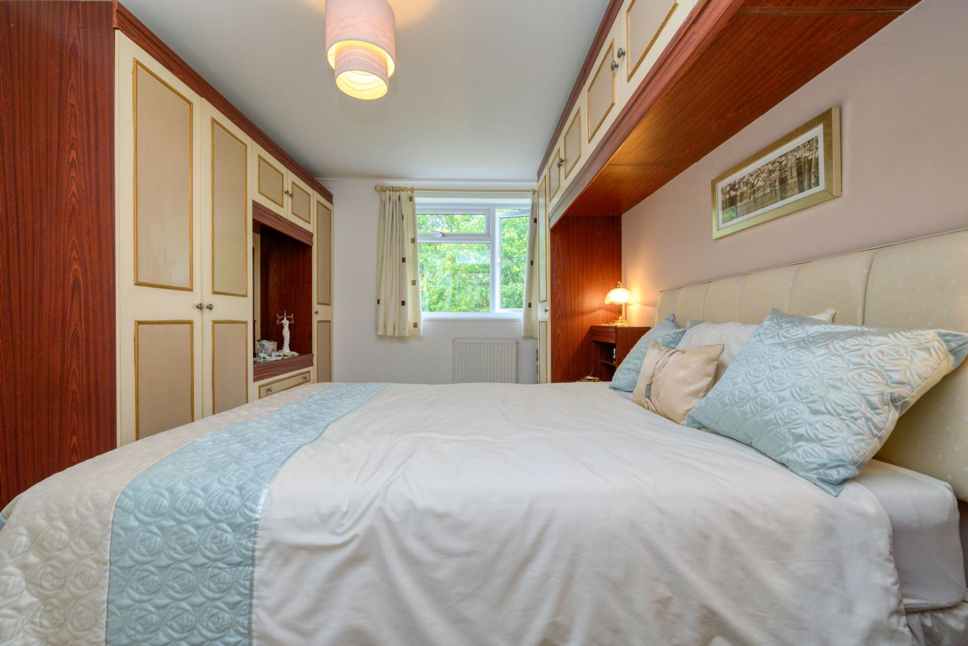 Abingdon Drive, Caversham Park Village, Image 13