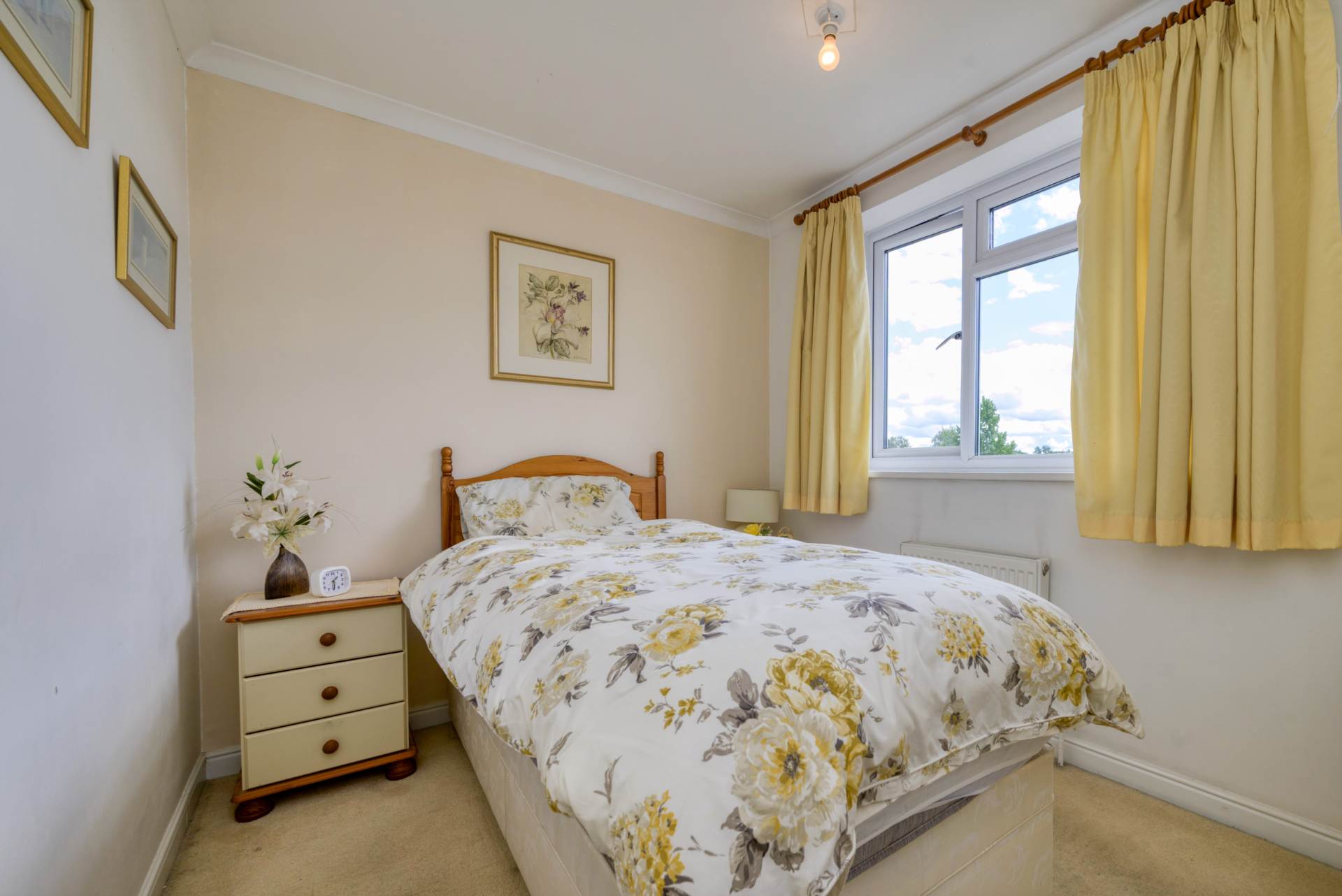 Abingdon Drive, Caversham Park Village, Image 15