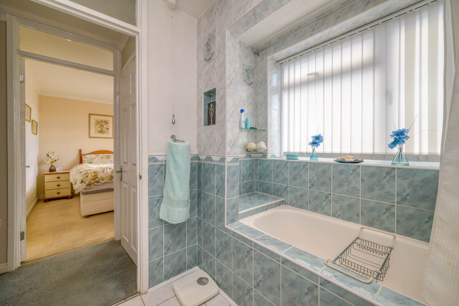 Abingdon Drive, Caversham Park Village, Image 17