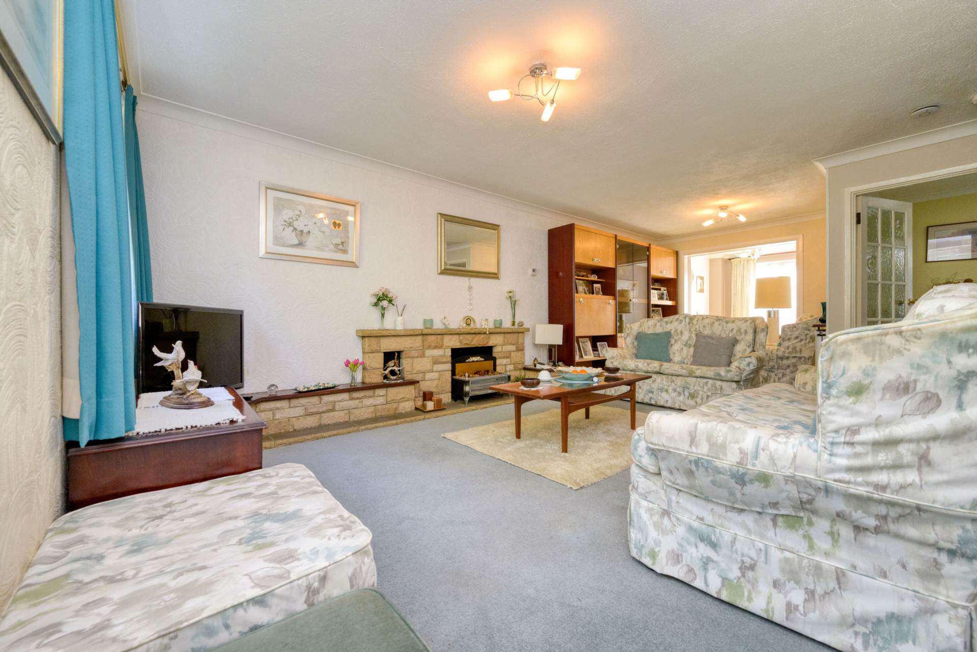 Abingdon Drive, Caversham Park Village, Image 2