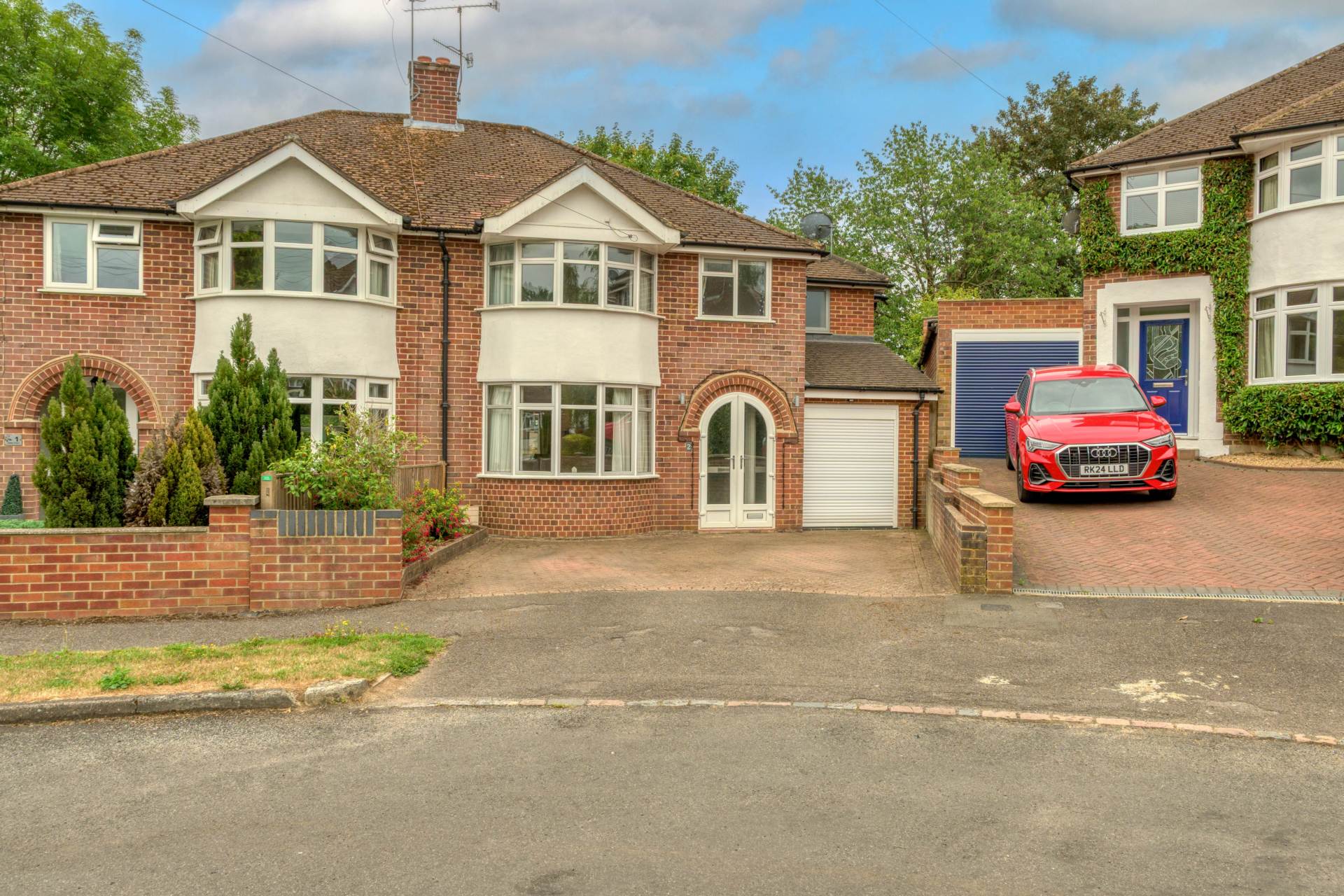 Valley Close, Caversham, Image 1