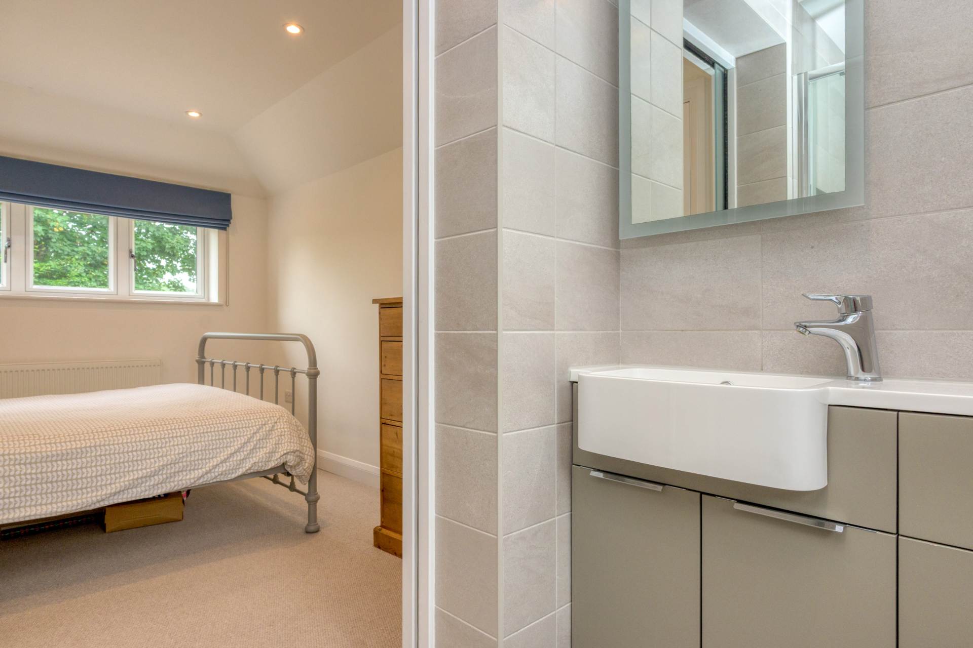 Valley Close, Caversham, Image 19