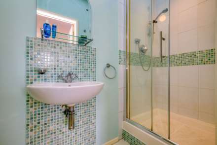 St Anne's Road, Caversham, Image 13