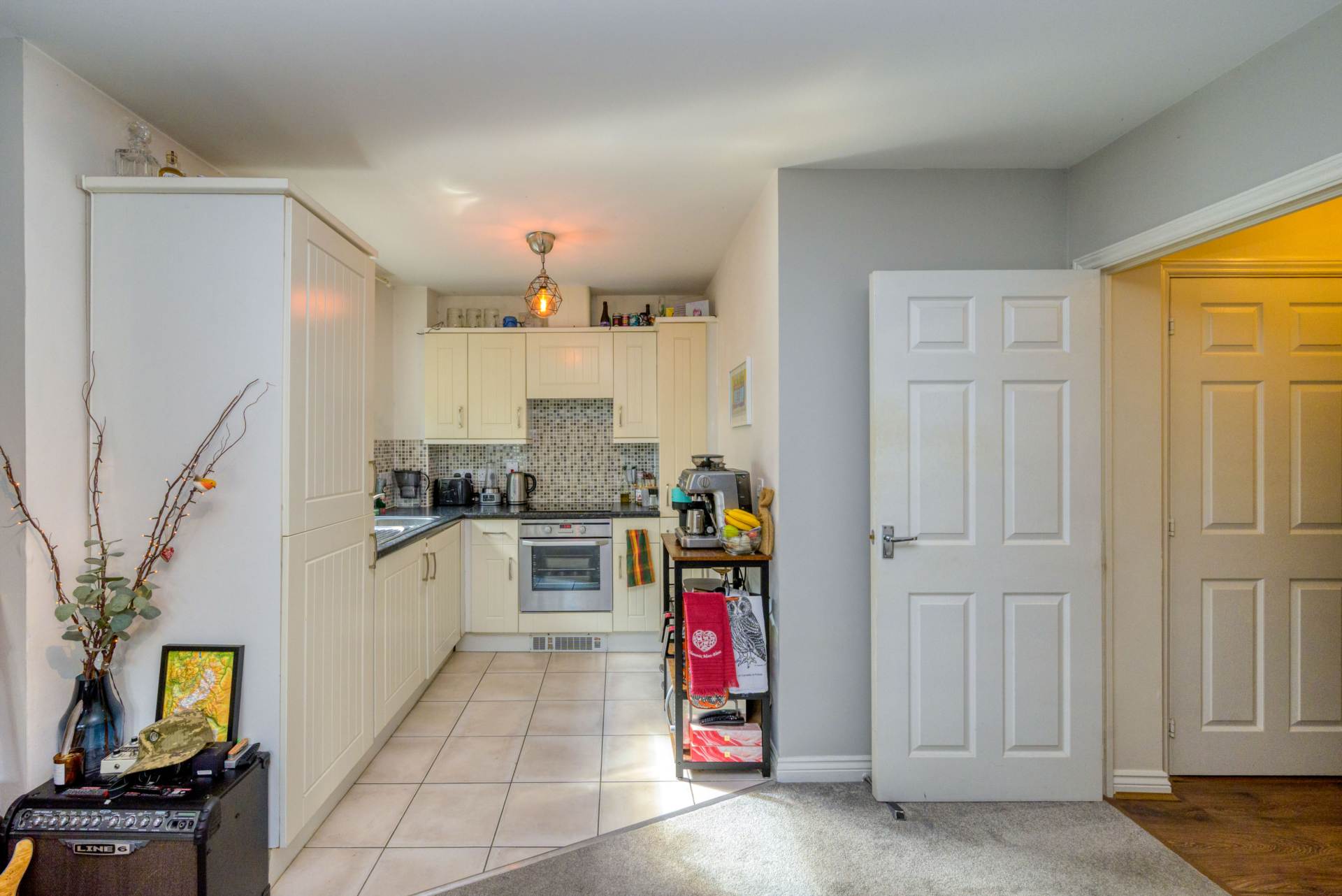 Meadow Way, Caversham, Image 7