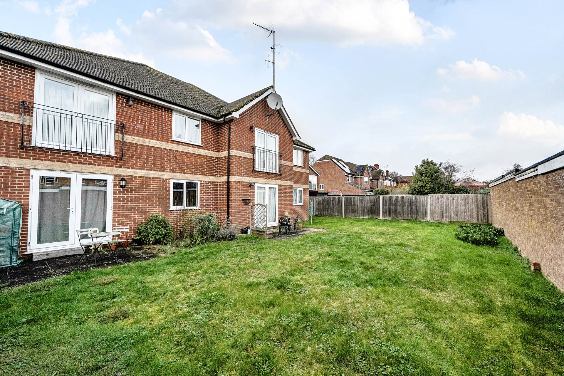 Cavendish Court, Emmer Green, Image 10