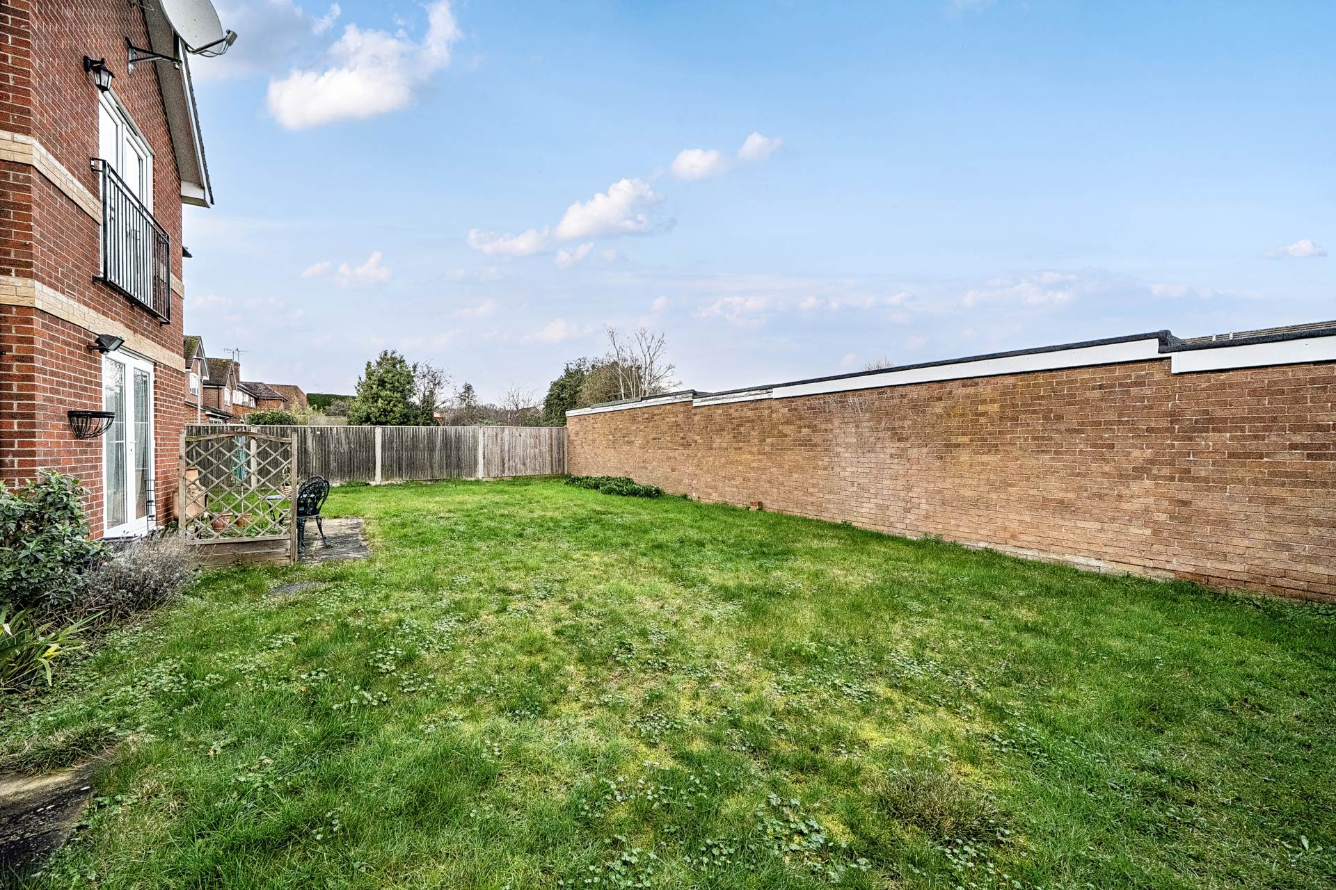 Cavendish Court, Emmer Green, Image 11