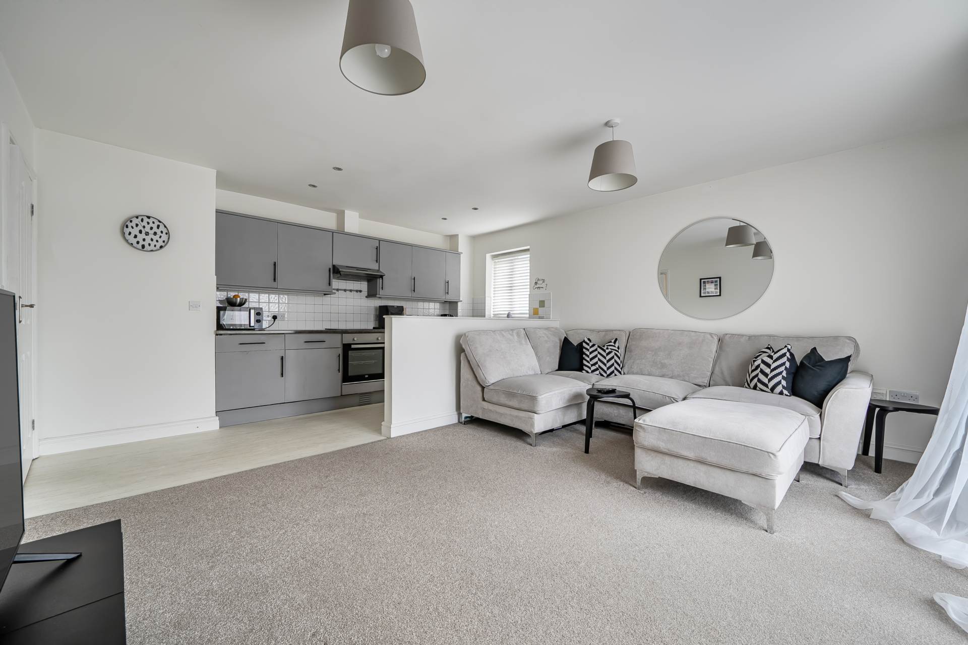 Cavendish Court, Emmer Green, Image 2