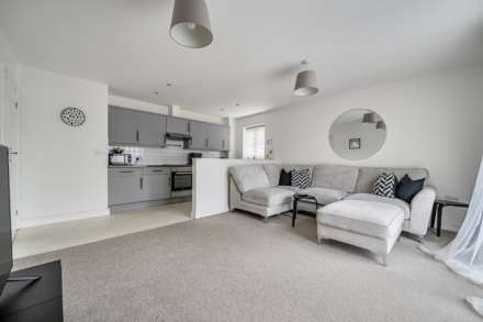 Cavendish Court, Emmer Green, Image 2