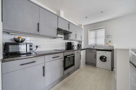 Cavendish Court, Emmer Green, Image 6