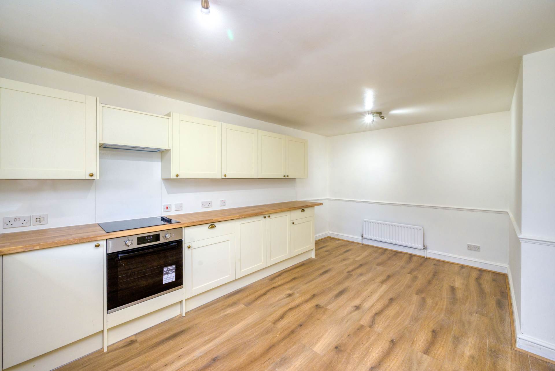 Ian Mikardo Way, Caversham, Image 3