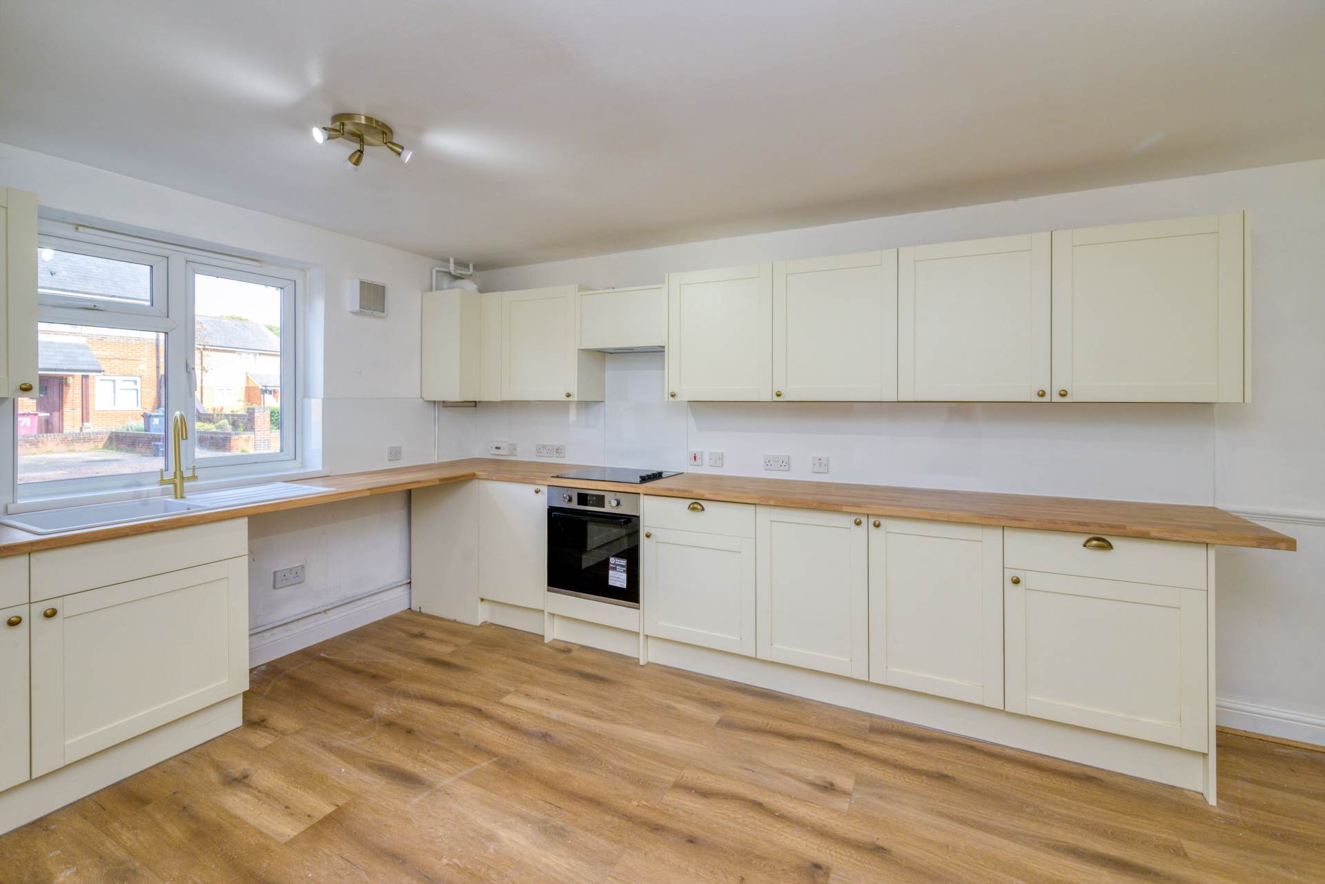 Ian Mikardo Way, Caversham, Image 4