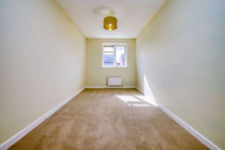 Ian Mikardo Way, Caversham, Image 11