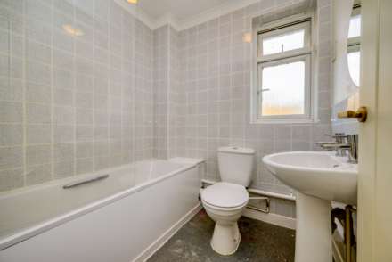 Ian Mikardo Way, Caversham, Image 13