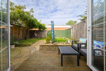 Oakfields Close, Ecchinswell, Image 22