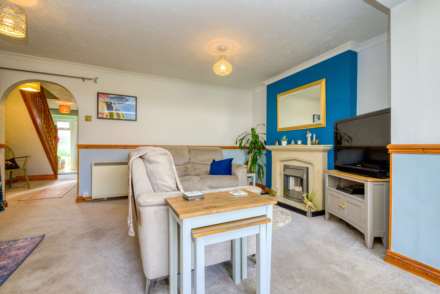 Oakfields Close, Ecchinswell, Image 4
