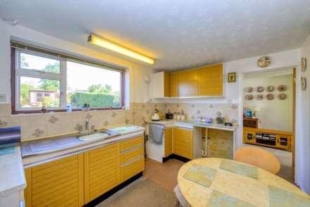 Usk Road, Tilehurst, Image 4